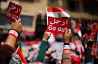 Protestantes exigem saída de presidente islamita Mohamed Morsi na praça Tahrir 