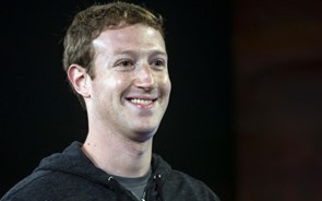 Facebook avança 5% e aproxima-se dos 50 dólares