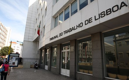 Quem aceitar despedimentos do PS não pode ir para tribunal