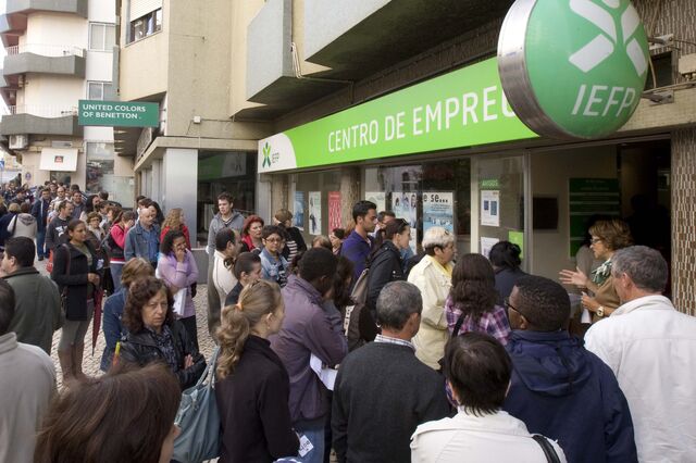 Indemnizações de seguros provocadas pelo desemprego disparam em cinco anos 