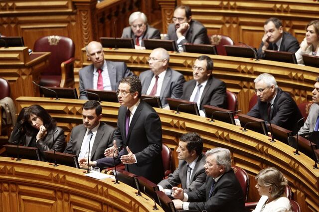 Passos Coelho recupera “terreno” e aproxima-se de Seguro