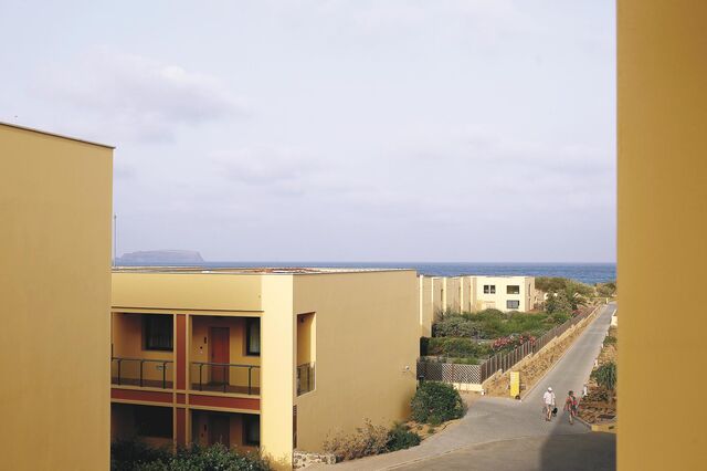 Prorrogado concurso para concessão das viagens aéreas entre Madeira e Porto Santo