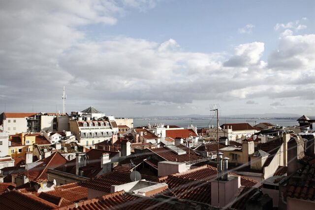 Comunistas defendem posse administrativa de devolutos para resolver faltas de habitação
