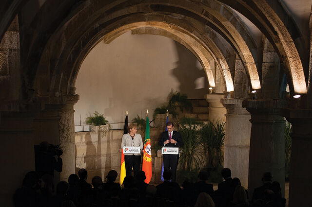 WSJ: Portugal no topo dos problemas de Merkel
