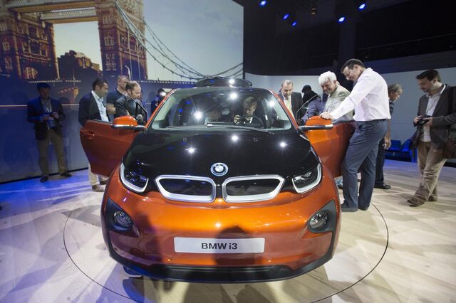Primeiro automóvel 100% eléctrico da BMW chega a Portugal em Novembro