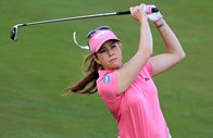 10 - Paula Creamer (golf); 
Total: 5.5 milhões de dólares; 
Prize-money: 1 milhão de dólares; 
Contratos publicitários: 4.5 milhões de dólares 