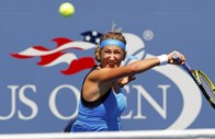 4 - Victoria Azarenka (ténis); 
Total: 15.7 milhões de dólares; 
Prize-money: 6.7 milhões de dólares; 
Contratos publicitários: 9 milhões de dólares 