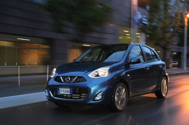 Automóveis no Weekend - Nissan Micra