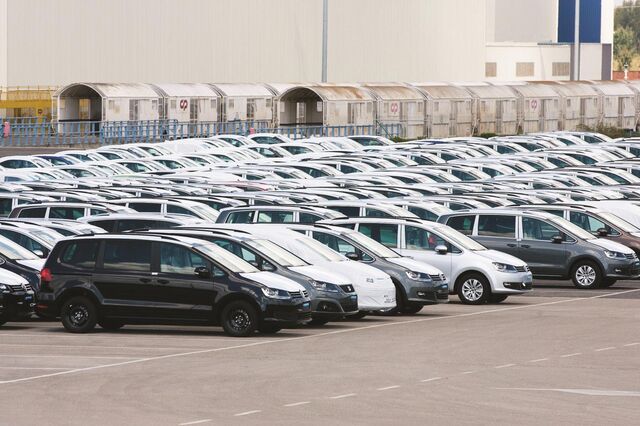 Mercado automóvel cai em Janeiro com problemas na emissão de matrículas