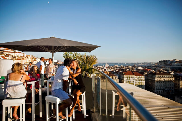Afinal as esplanadas de Lisboa já não vão fechar mais cedo