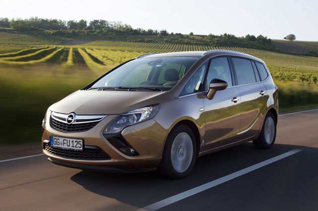 Automóveis no Weekend - Opel Zafira Tourer