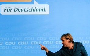 Merkel afirma que “espionagem entre amigos é inaceitável”