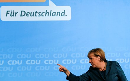 Merkel afirma que “espionagem entre amigos é inaceitável”
