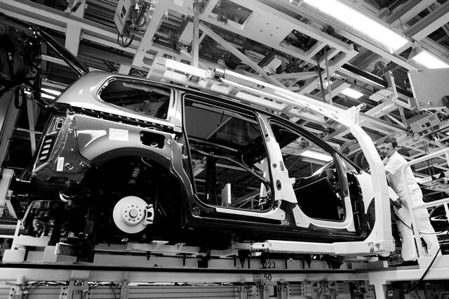 Autoeuropa tem ordenados entre 650 e 3.000 euros 