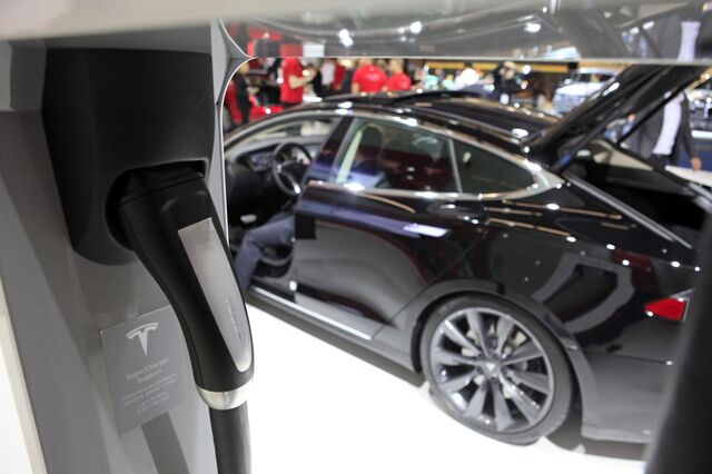 Tesla afunda em ranking de automóveis 