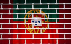 Amnistia critica Portugal por erosão dos direitos dos deficientes e más condições nas prisões