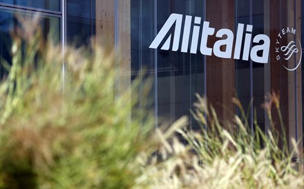  Trabalhadores da Alitalia pressionam Governo para salvar empresa