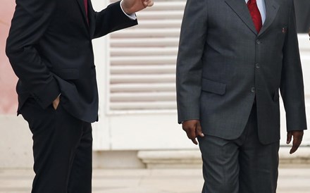 Tensão em Moçambique, ansiedade em Portugal 