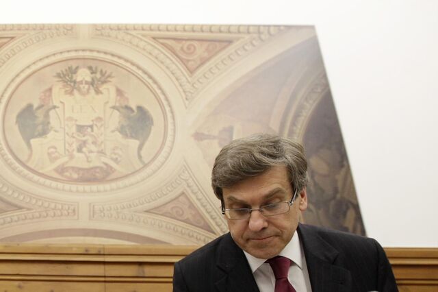 Banca internacional pode recusar ida à comissão dos 'swaps'