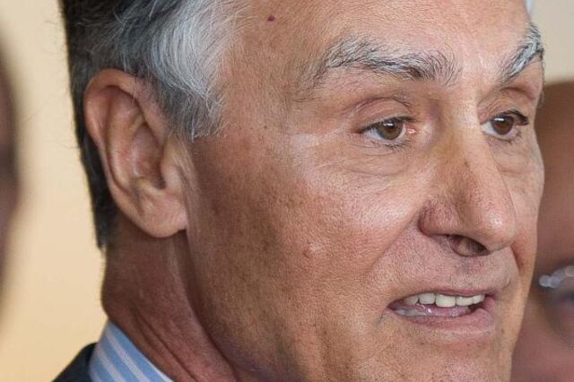 Cavaco falou com chineses sobre privatização da TAP