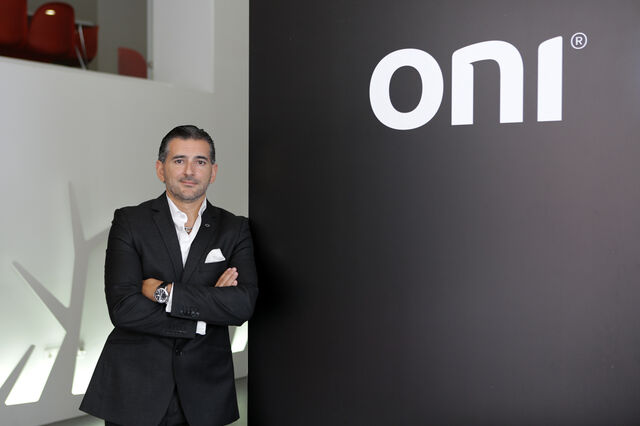 Oni está em negociações para operador móvel virtual