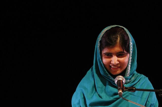 Jovem paquistanesa Malala Yousafzai vence Prémio Sakharov do Parlamento Europeu