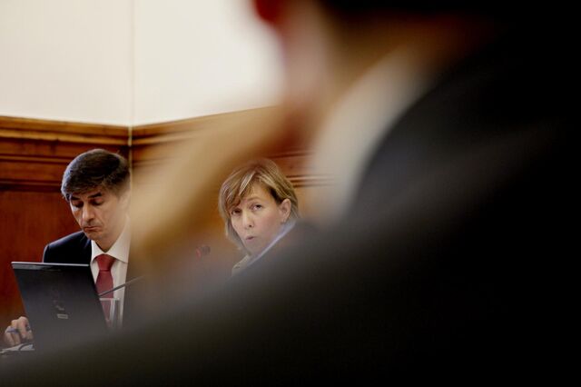 Programa cautelar “não está definido e não está em discussão”