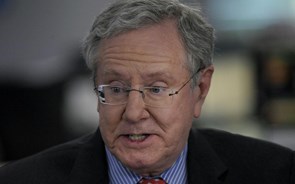 Steve Forbes: Portugal “tem que dar incentivos fiscais”. “Não tenham medo, trará mais receita”