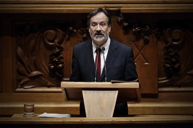 Partidos de esquerda e sindicatos aplaudem decisão de Cavaco Silva