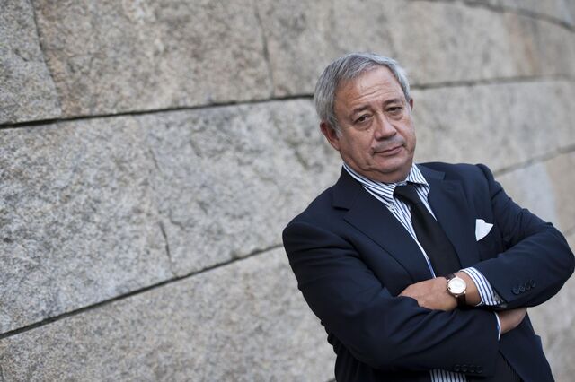 Marcelo considera 'absurdo' cancelar conferência de Nogueira Pinto e quer explicação