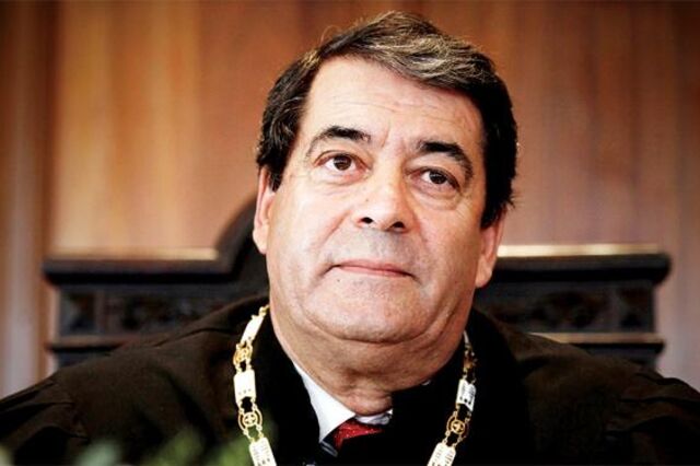 Marinho Pinto: 'Constitucional desempenha o papel de um senado'