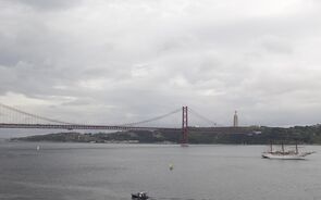 Lisboa Rio Tejo Ponte 25 de Abril Cristo Rei