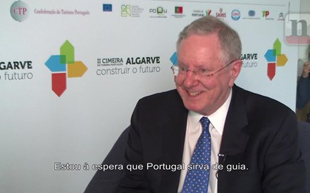 Steve Forbes: 'Eu não sou candidato. Estou a tentar ser um agitador e um educador'