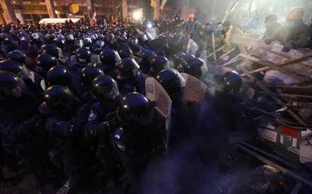 Fotogaleria: Confrontos entre polícia e manifestantes na Ucrânia