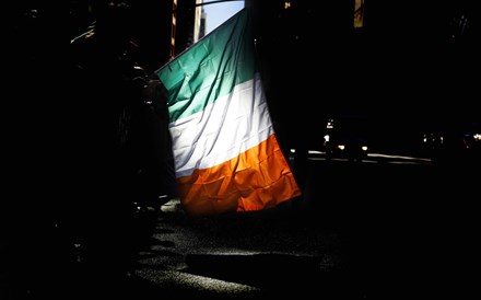 Sem troika, Dublin carrega sozinha peso das reformas