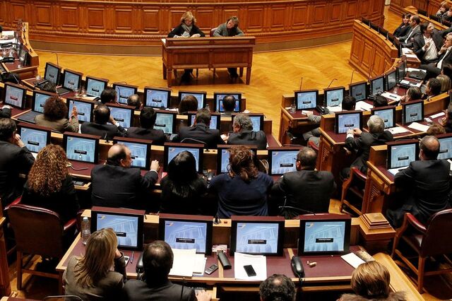 PS e Bloco de Esquerda prometem comissão de inquérito ao Banif