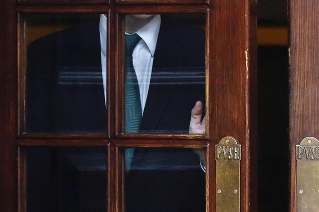 Londres defende subida do salário mínimo para os níveis pré-crise