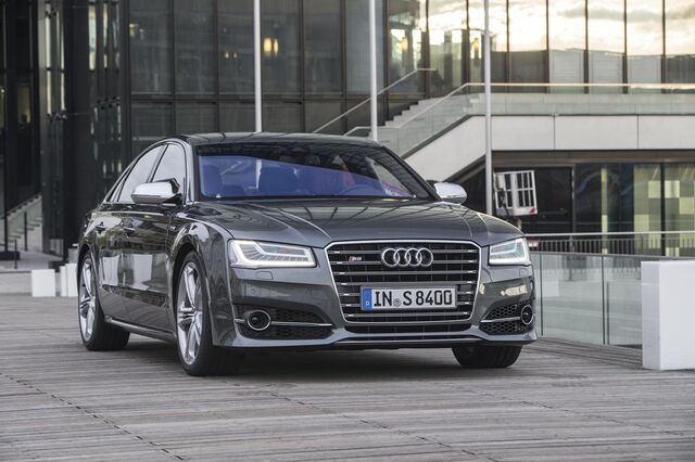 Automóveis no Weekend: Audi A8