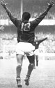 Eusébio comemora vitória de Portugal frente à selecção do Brasil no Mundial de 66. Selecção nacional venceu por 3-1. Fotografia: Record