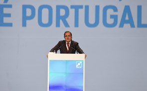 Entre Espanha e França, Pires de Lima dá um pulo a Davos