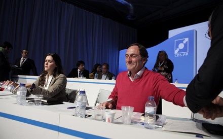 Paulo Portas reeleito presidente do CDS com 85,93% dos votos