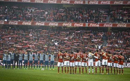 Benfica supera 3 euros por acção e valoriza 255% desde o início do ano