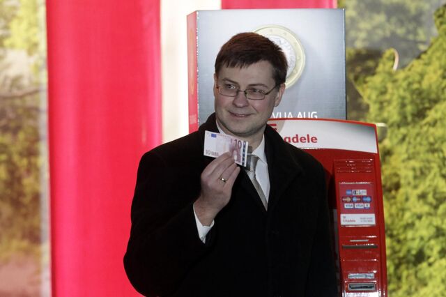 Adeus lat, olá euro!