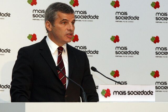 Carrapatoso considera 'um pouco estranho' haver empresas de media em lay-off