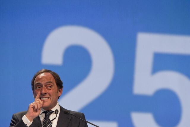 “Para podermos ter funcionários públicos mais bem pagos, não podemos ter tantos”  