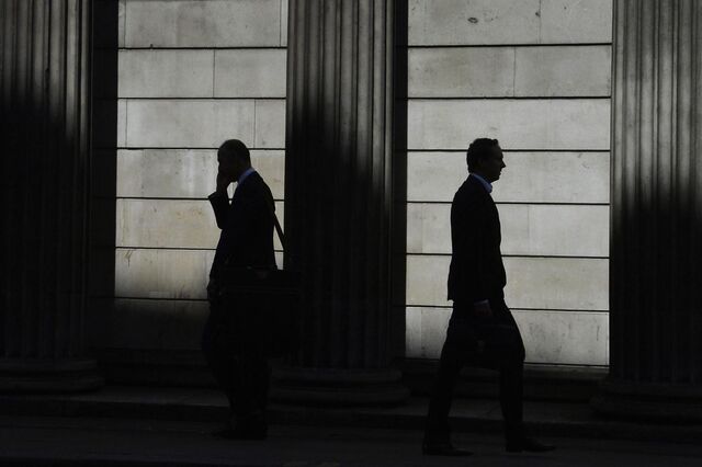Volume de negócios nos serviços aprofunda queda em Fevereiro