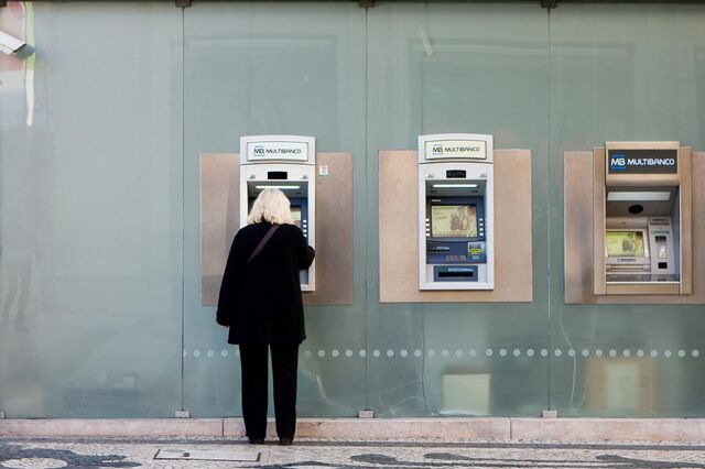 Segurança Social paga dois milhões para cobrar dívidas por Multibanco