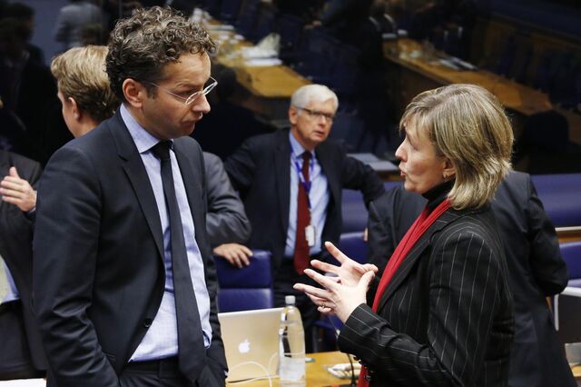 Cautelar ou saída limpa? Não há escolhas fáceis