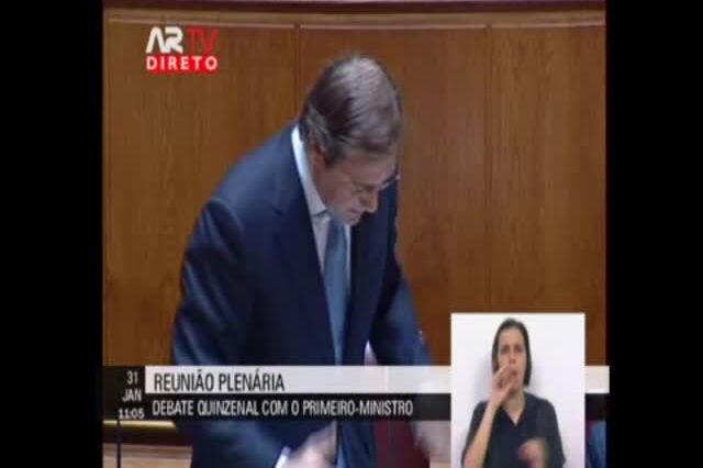 Passos admite excedente na ADSE, Seguro diz que é pago pelos trabalhadores  