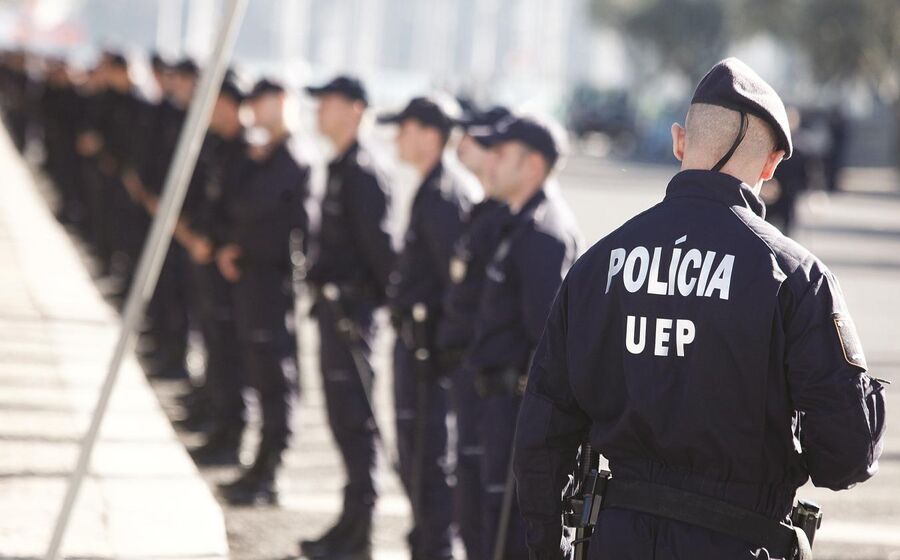 Saúde da polícia e dos militares custa três vezes mais do que ADSE 
